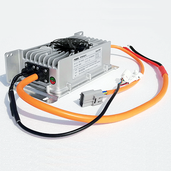 1300W系列車(chē)載式/船載式密封充電機(jī)